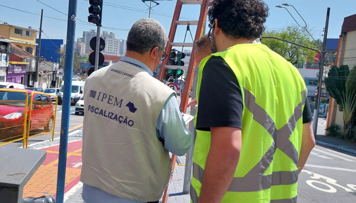 Em São Bernardo do Campo, Ipem-SP verifica radar na avenida Dom Jaime de Barros Câmara